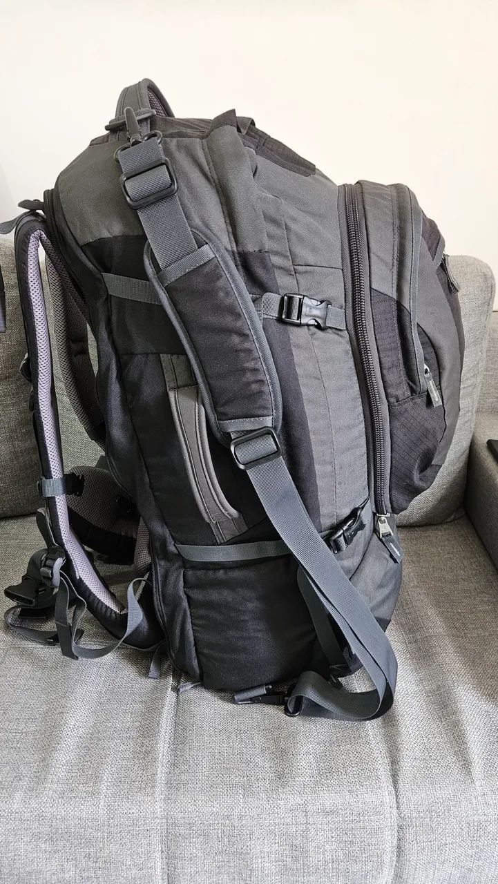 Mochila Deuter Transit 50 + 10 cinza/verde - Foto 2
