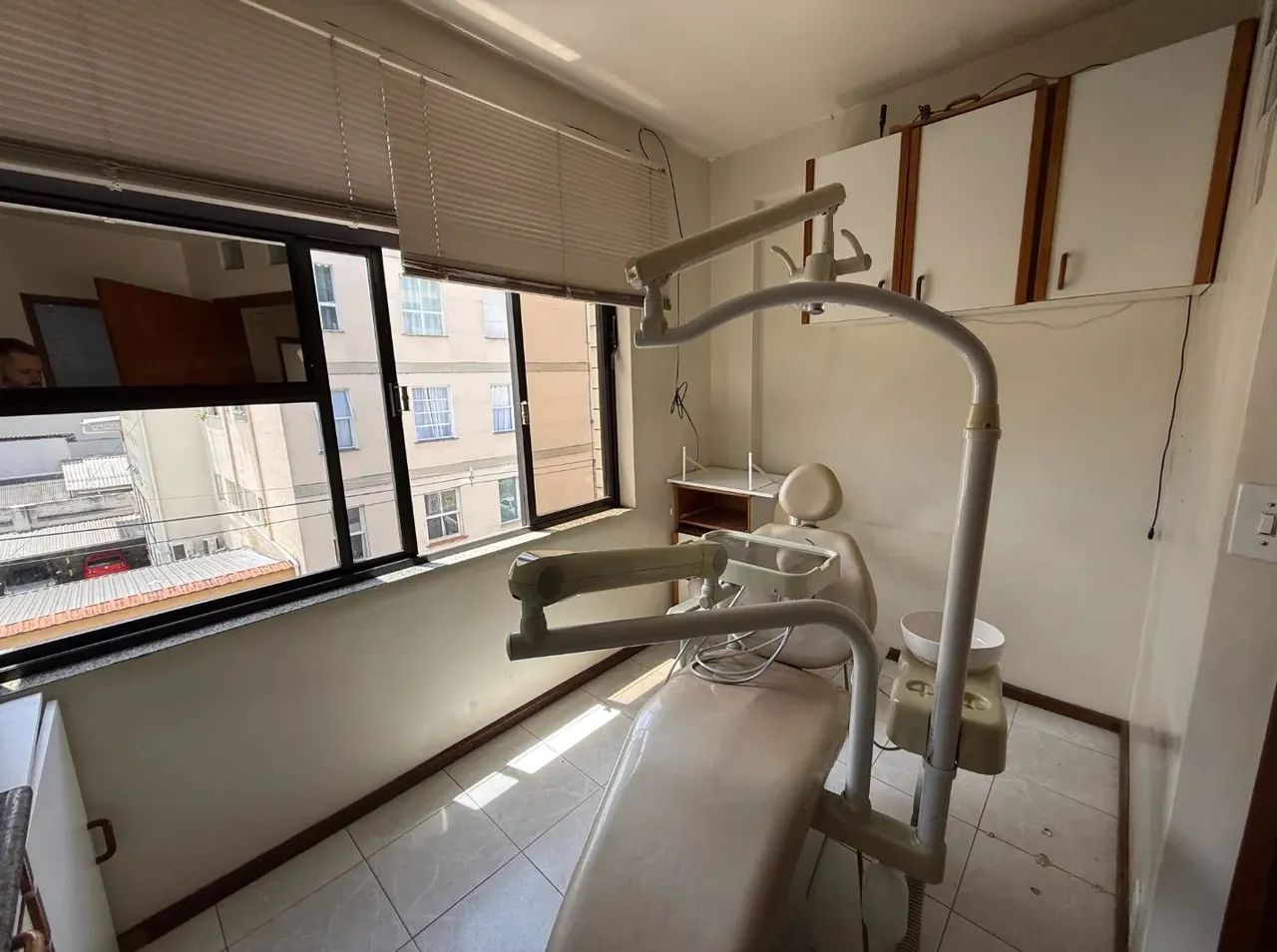 Sala comercial/consultório com 1 banheiro para locação no Centro de Nova Friburgo - RJ - Foto 5