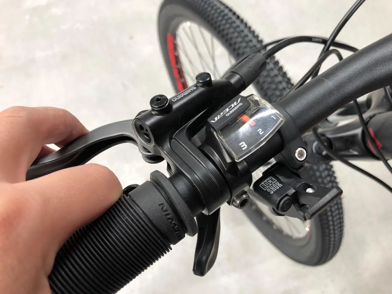 Bicicleta Rockrider ST 520 - Foto 4