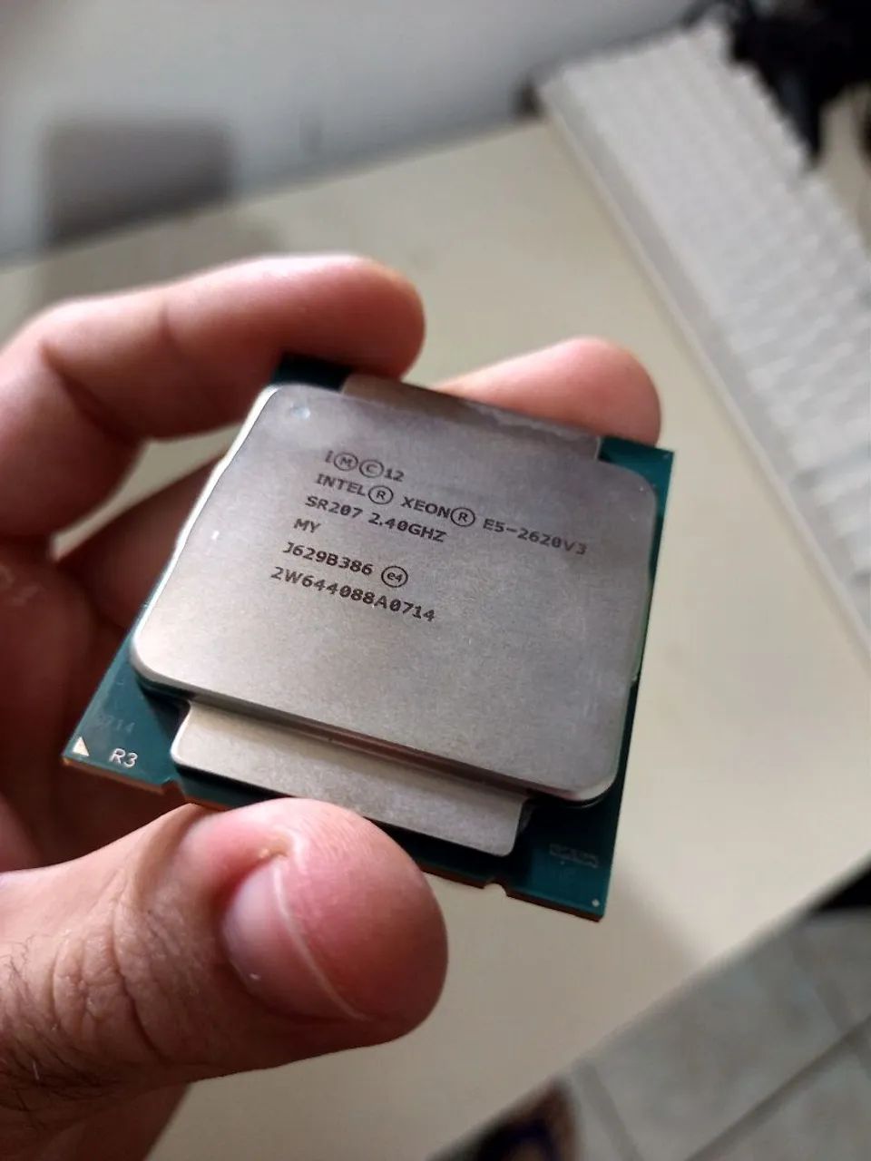 Intel Xeon E5 2620 V3 Processor63824107611905121