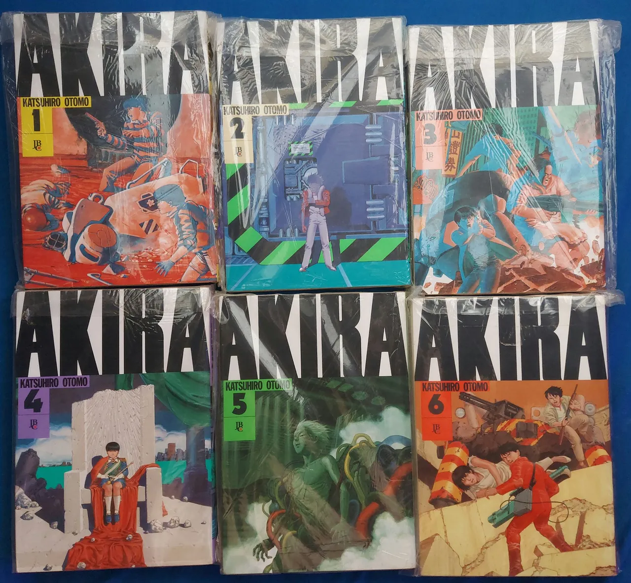 Akira - Coleção Completa (Volumes 1 a 6)