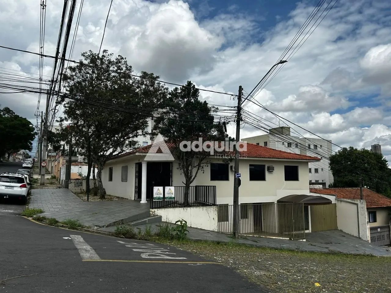Casa Comercial à Venda e Locação, com 340m² de área útil. Próximo a Prefeitura Municipal d - Foto 2
