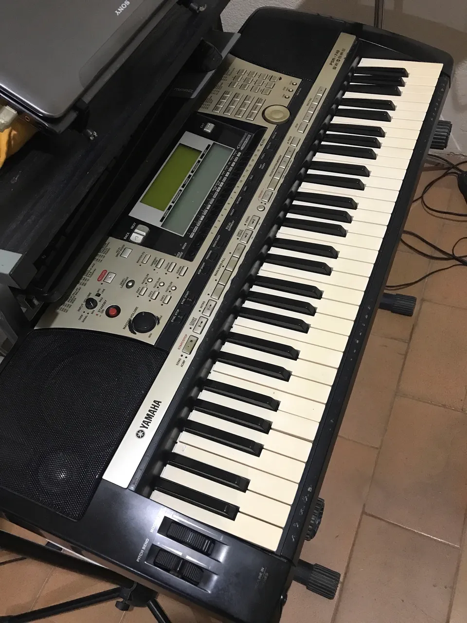 YAMAHA PSR-740シンセサイザー 61鍵盤 YAMAHA PSR-740シンセサイザー 61鍵盤 Yamaha PSR-740シンセサイザー