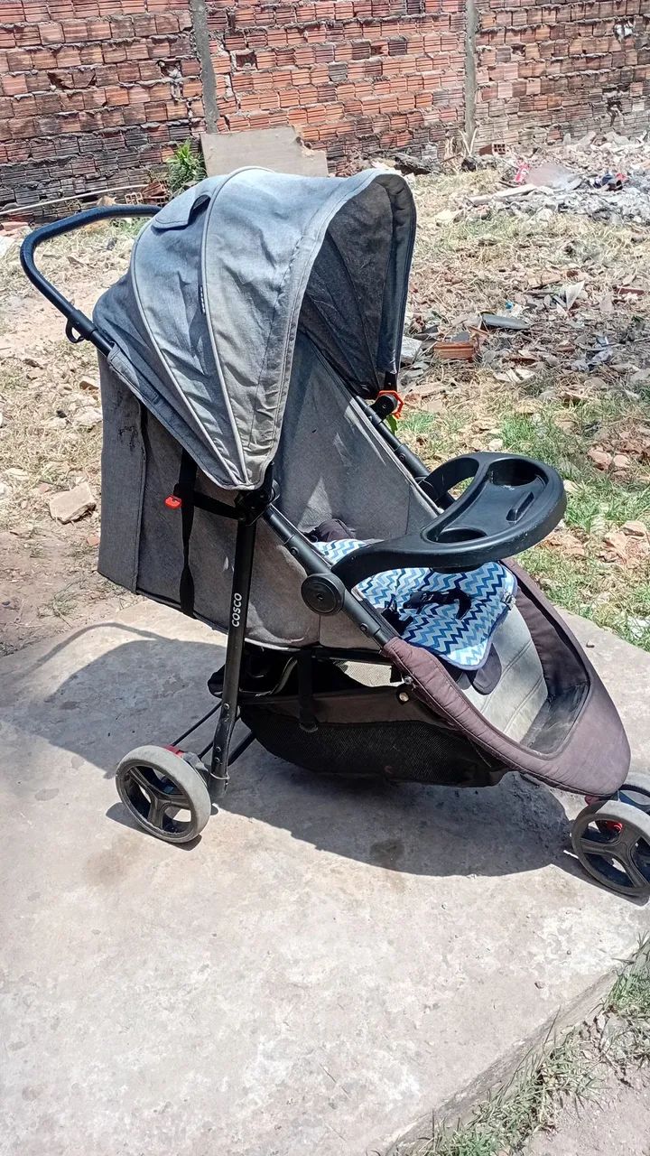 Vendo carrinho de bebê 