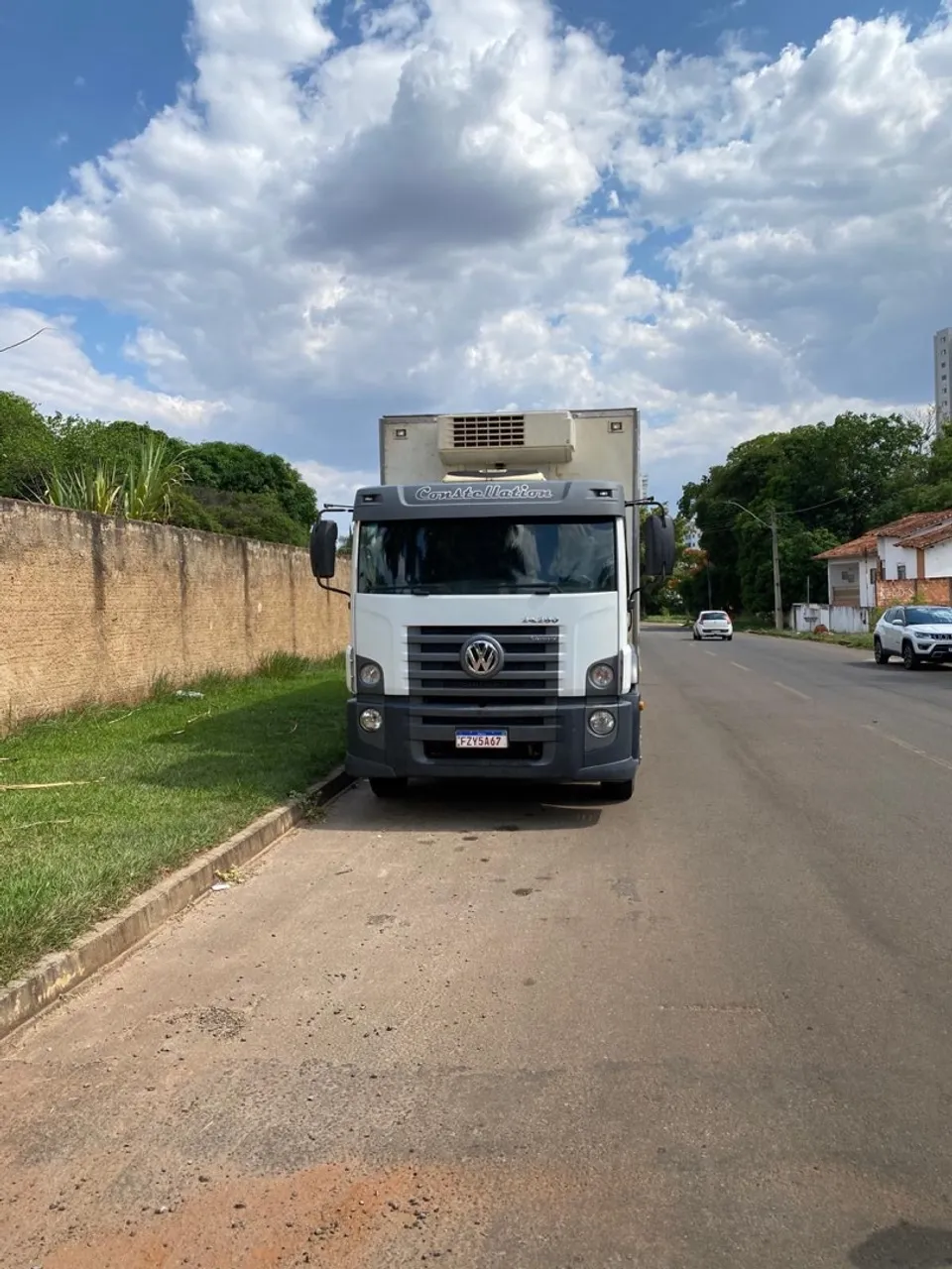 Baú ibipora com gancheira