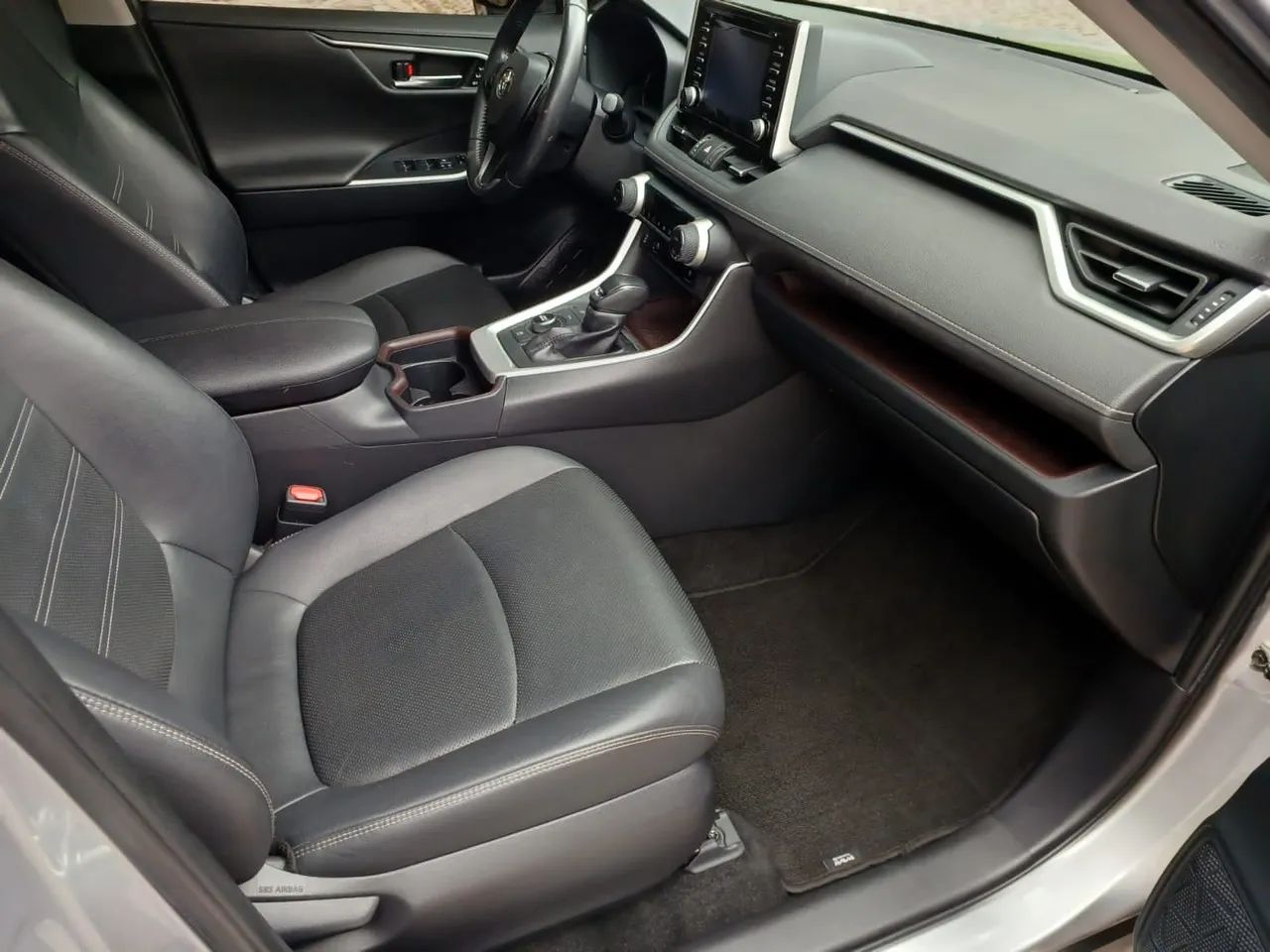 RAV4 2.5 VVT-IE HYBRID S AWD CVT 2019 ÚNICO DONO TODA REVISADA IMPECÁVEL  - Foto 9