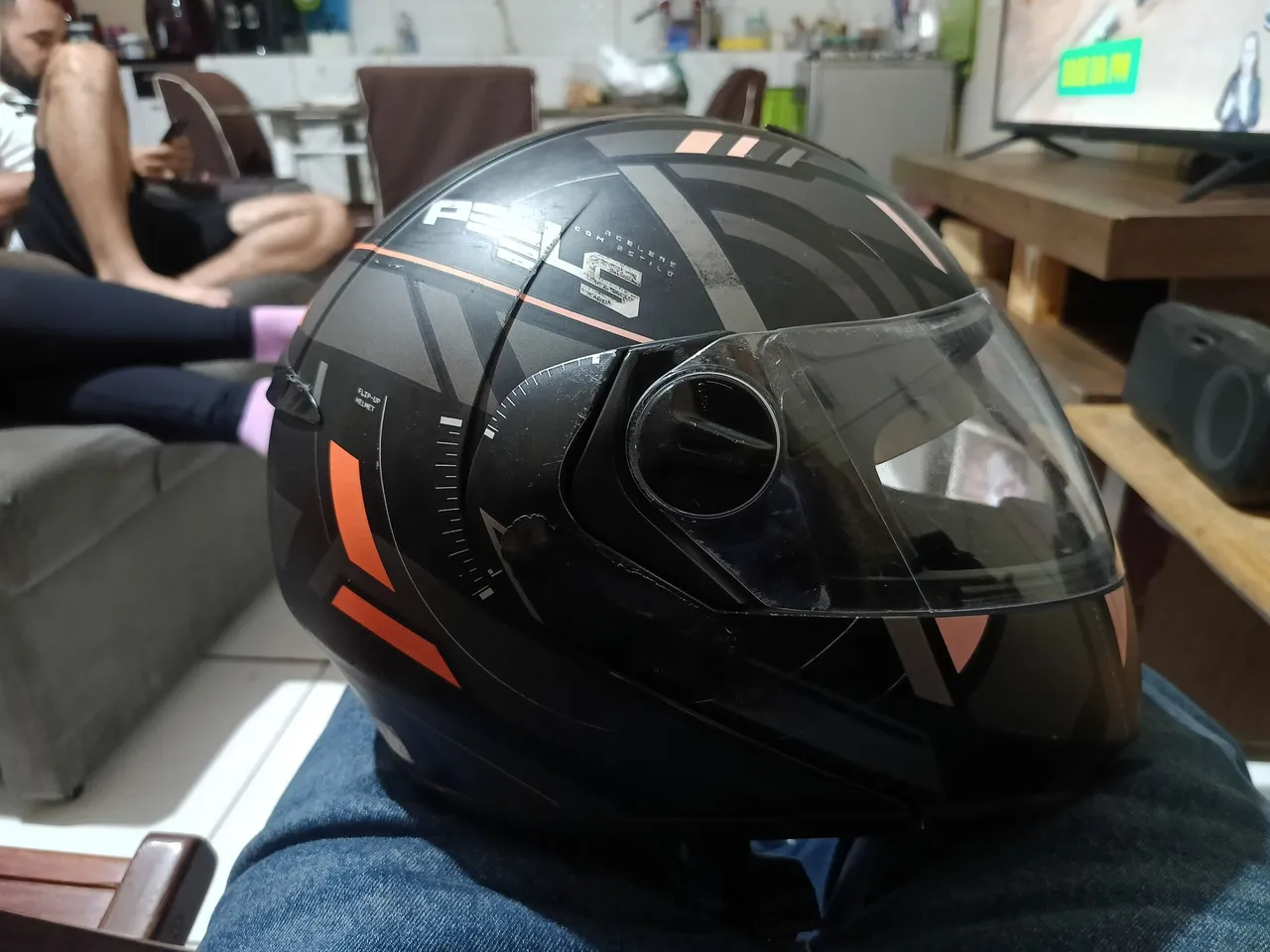 Capacete peels