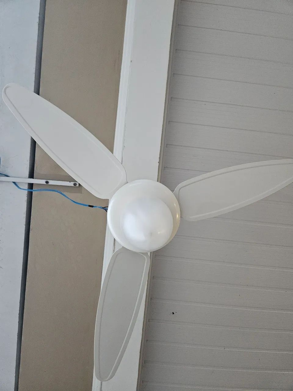 Ventilador de Teto Branco 64352825938947120