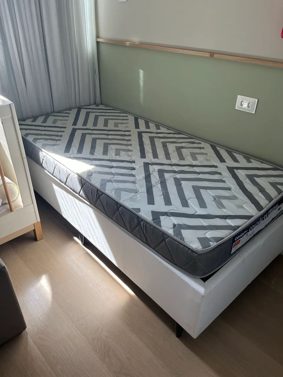 Cama solteiro box com colchão  - Foto 2