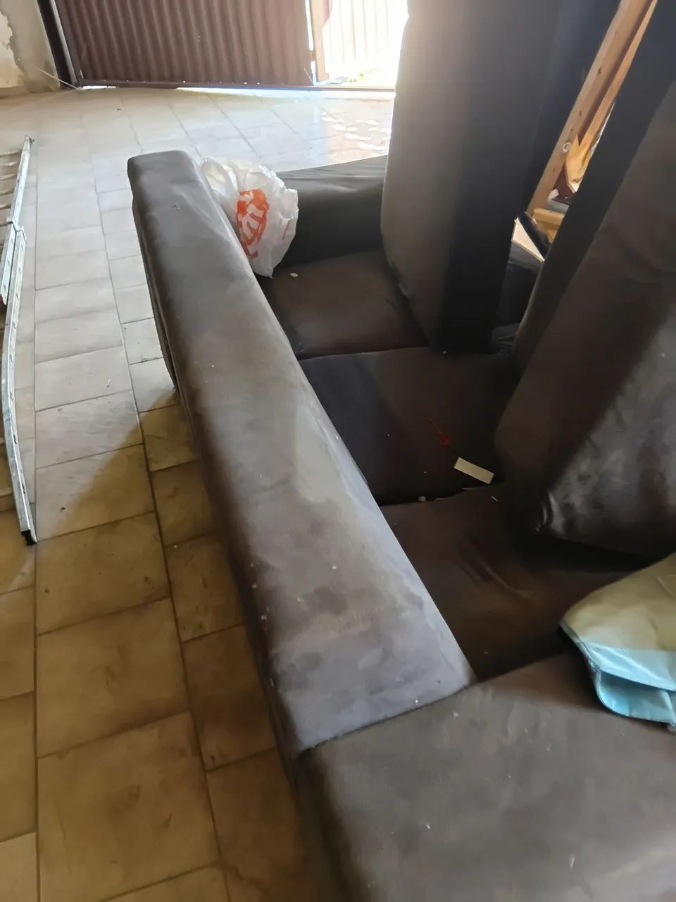 VENDE SE JOGO DE SOFÁ CONSERVADO433926738575380480