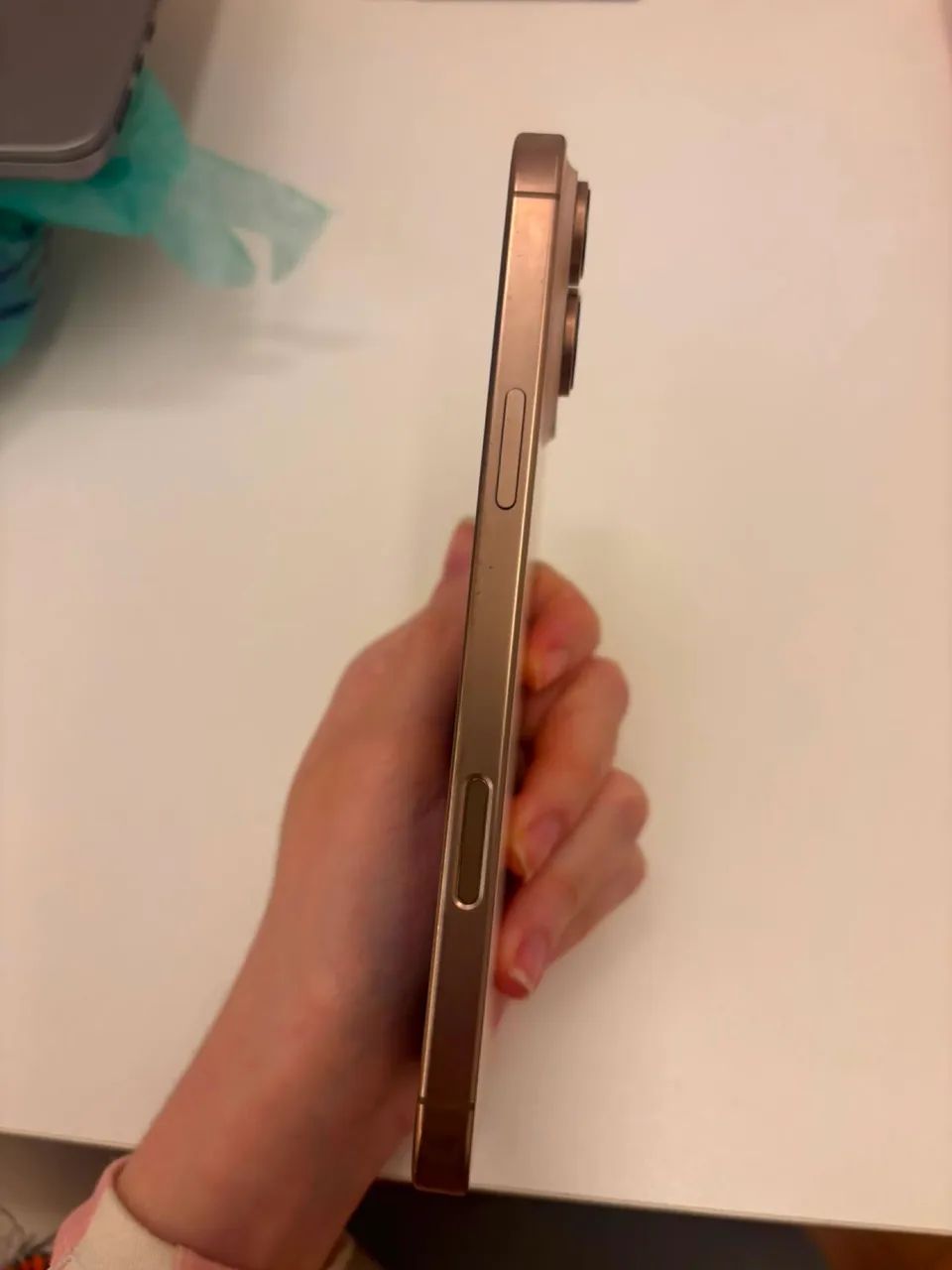 iPhone 16 Pro Max - Foto 4