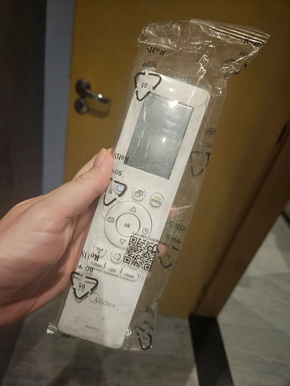 Controle acondicionado Midea inverter 