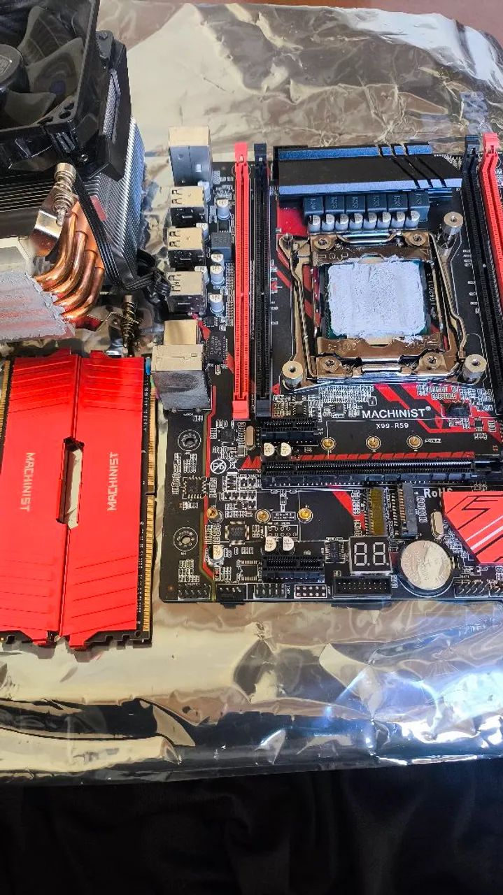 KIT XEON 2640 V3 - 16 RAM - COOLER MASTER  - Foto 3