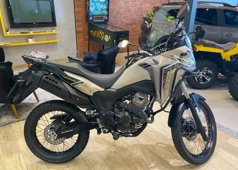 XRE 300 SAHARA 2024 - Foto 4