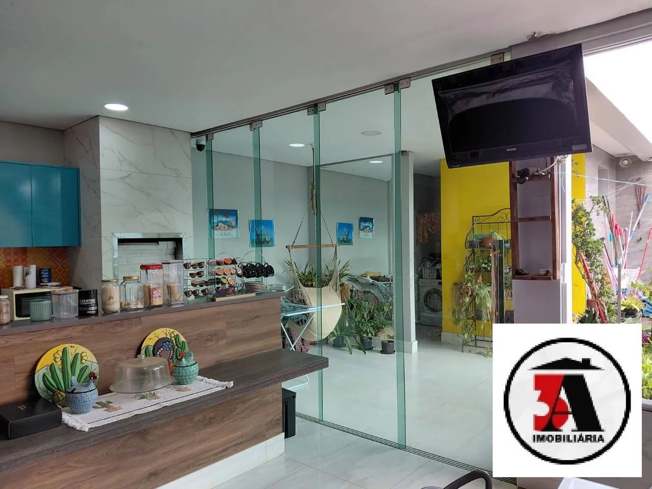Casa 220m2 c/ área Gourmet e Piscina