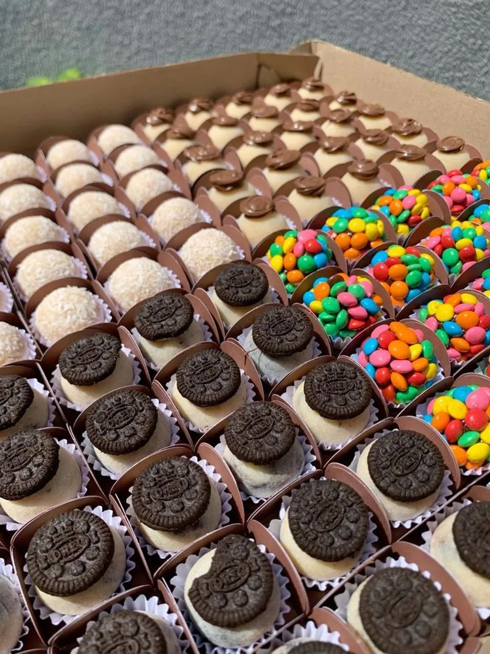 CENTO BRIGADEIROS 150,00 - Foto 2