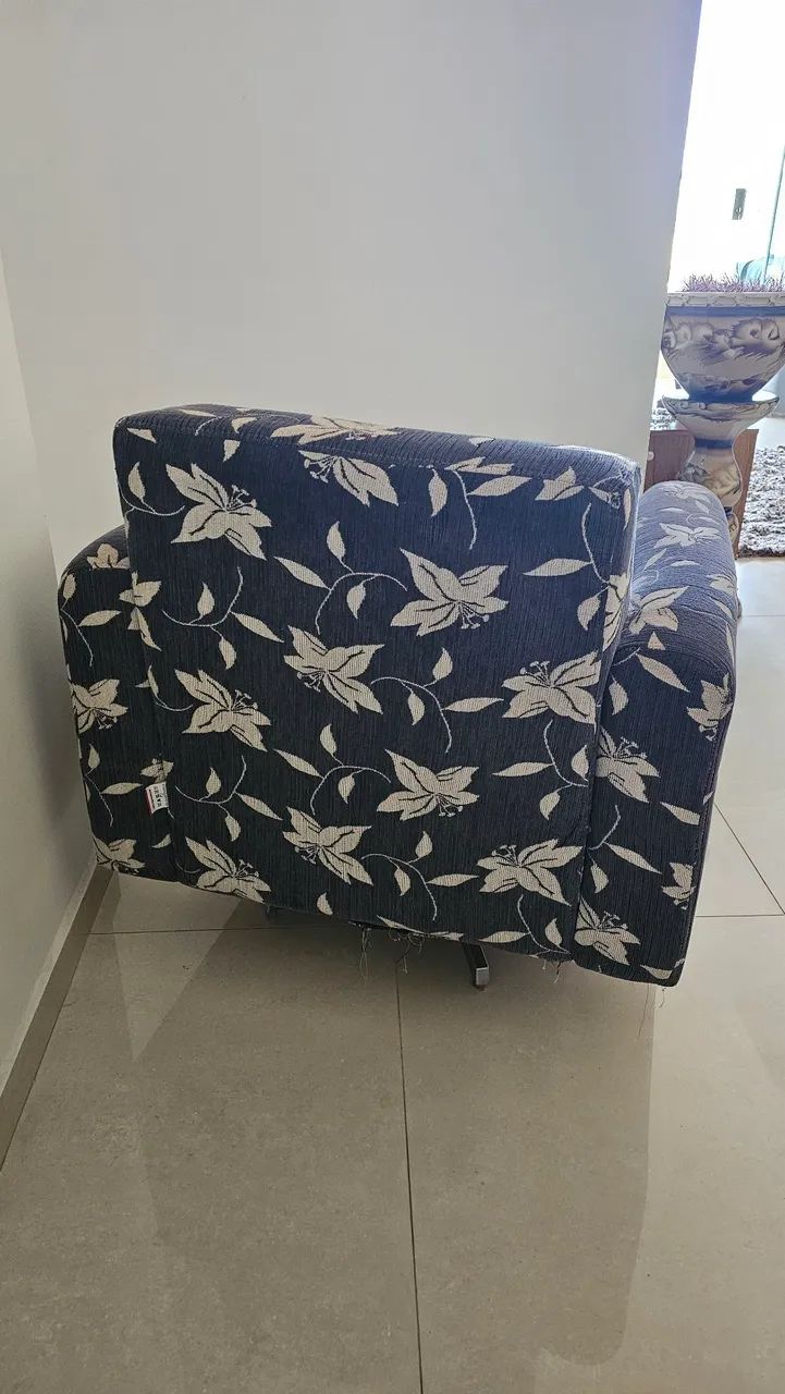 Poltrona giratória floral - Foto 2