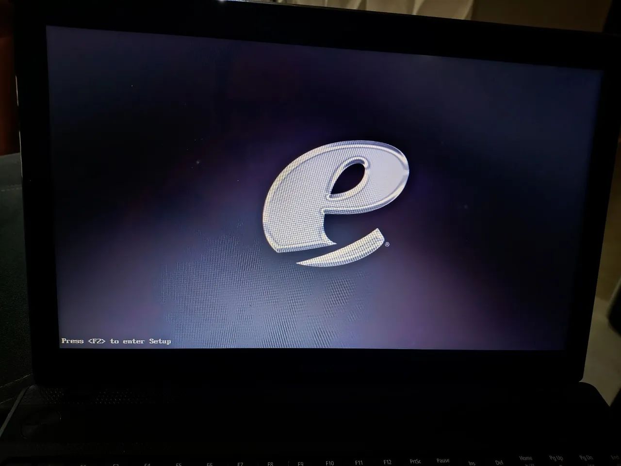 Notebook emachines E443 usado - Foto 3