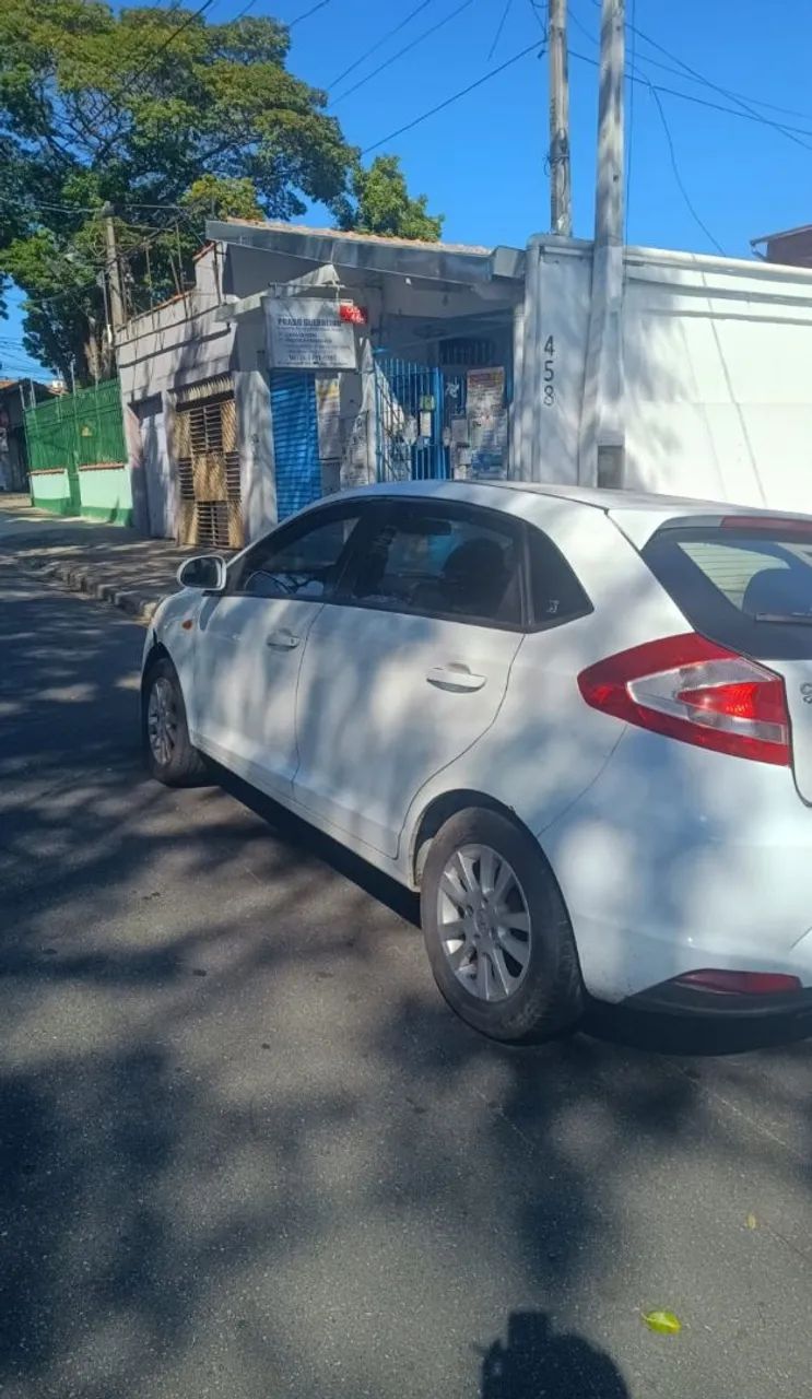 Chery Celer Hatch ACT 1.5 16V Flex 5P 2015 - Foto 3