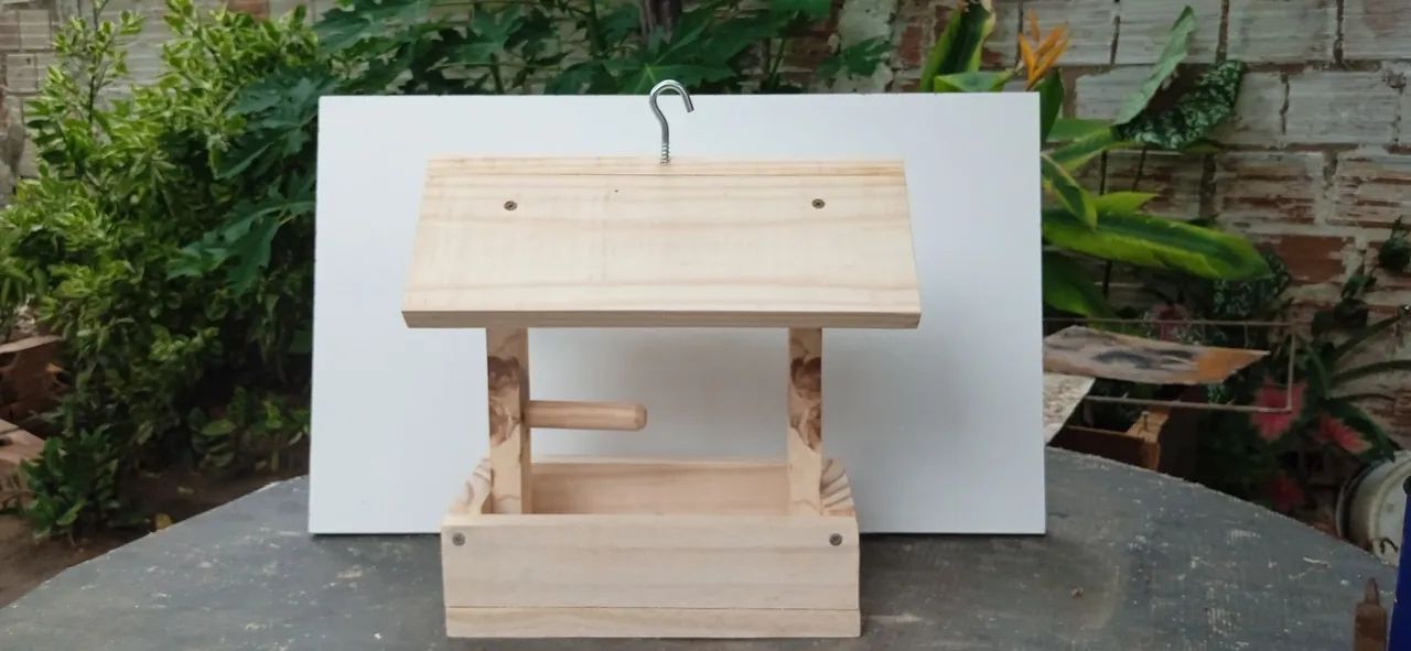 Tratador passarinho/ comedouro 