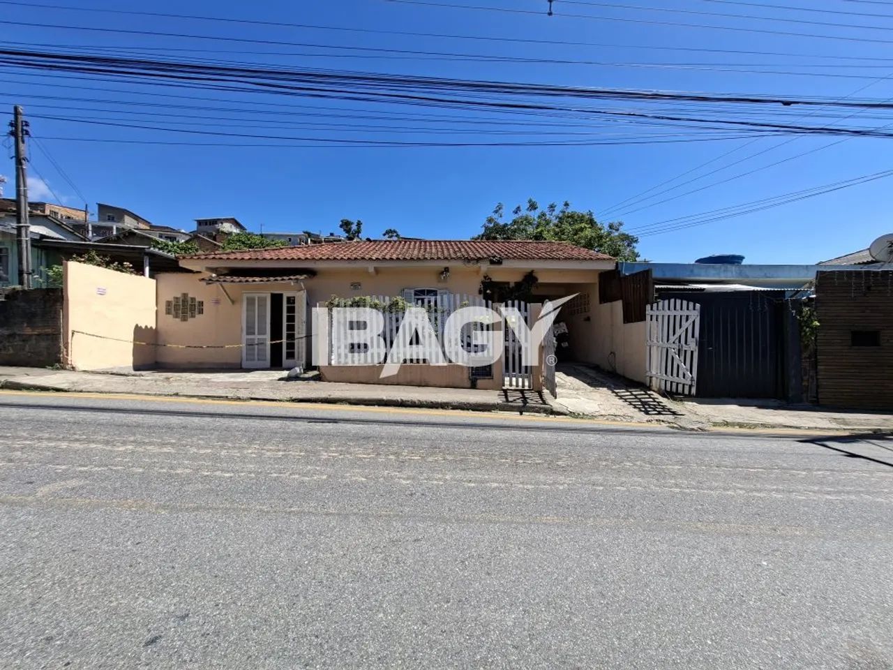 Excelente Casa 3 dormitório(s) em Ipiranga - São José