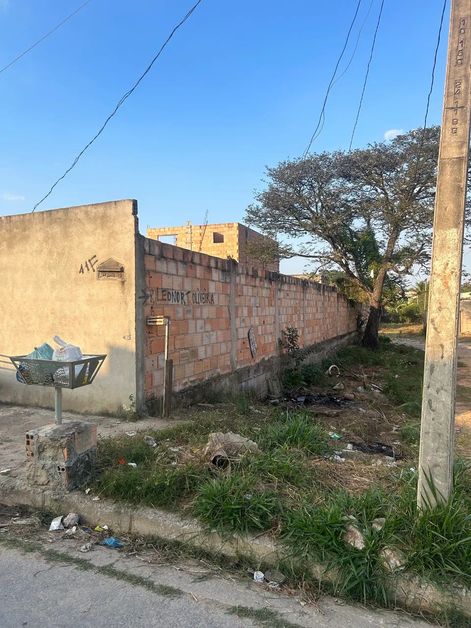 LOTE DE ESQUINA .