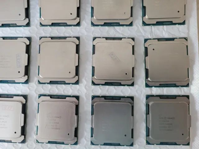 Processador Xeon E5-2667 v4 (O melhor Xeon para JOGOS) - Foto 2