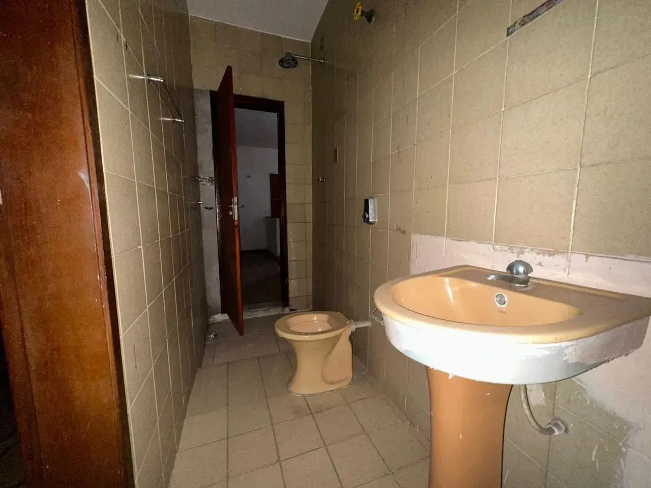 Para Investidor: Prédio com 7 Apartamentos (2 e 3 Quartos) e um Ponto Comercial, 6 Vagas p - Foto 2