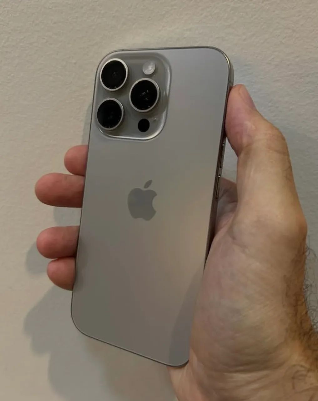 iPhone 16 Pro Natural Titanium - Celulares e Smartphones - Centro