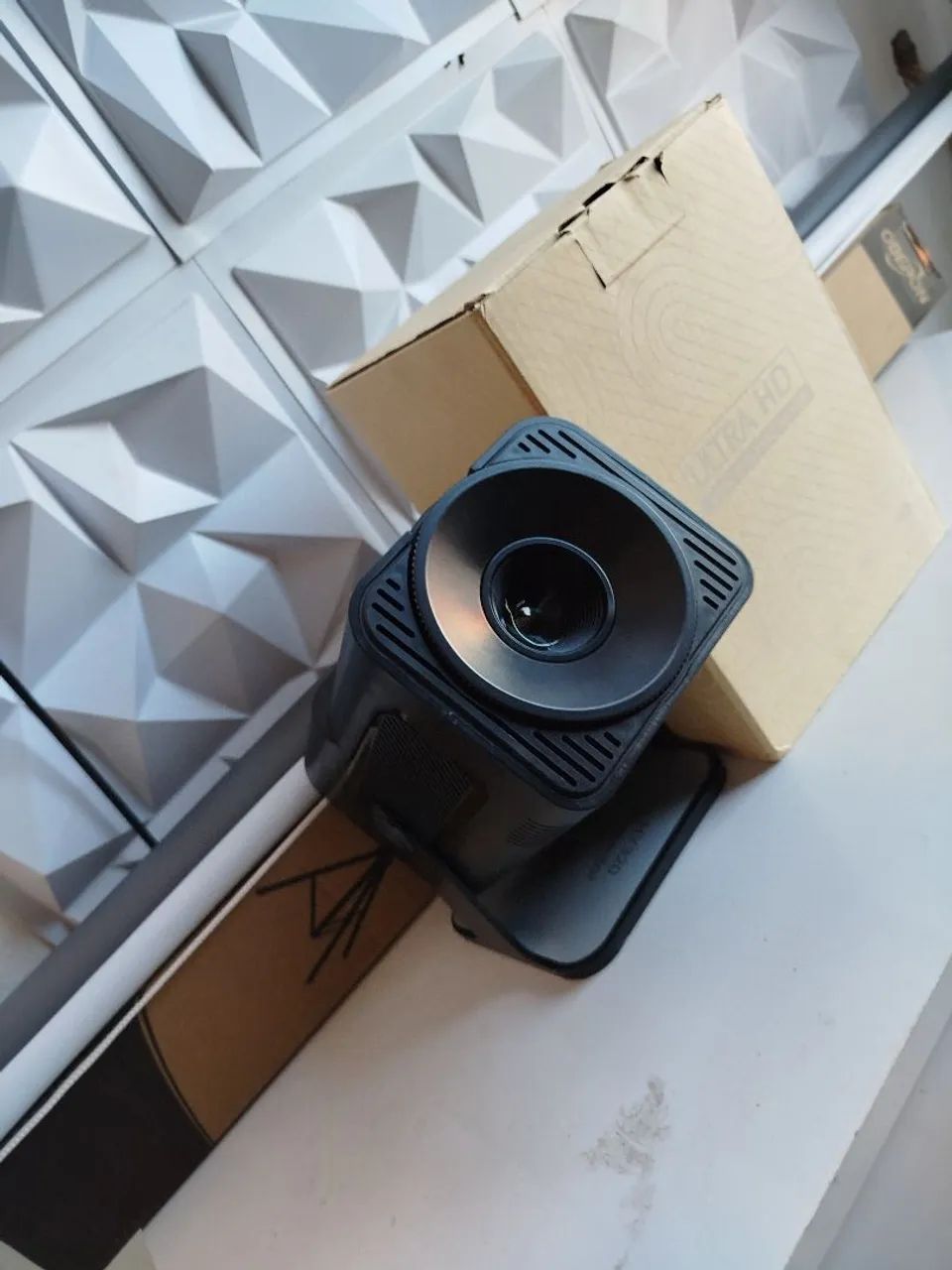 Projetor + Tripé e suporte + telão 70 polegadas  - Foto 3