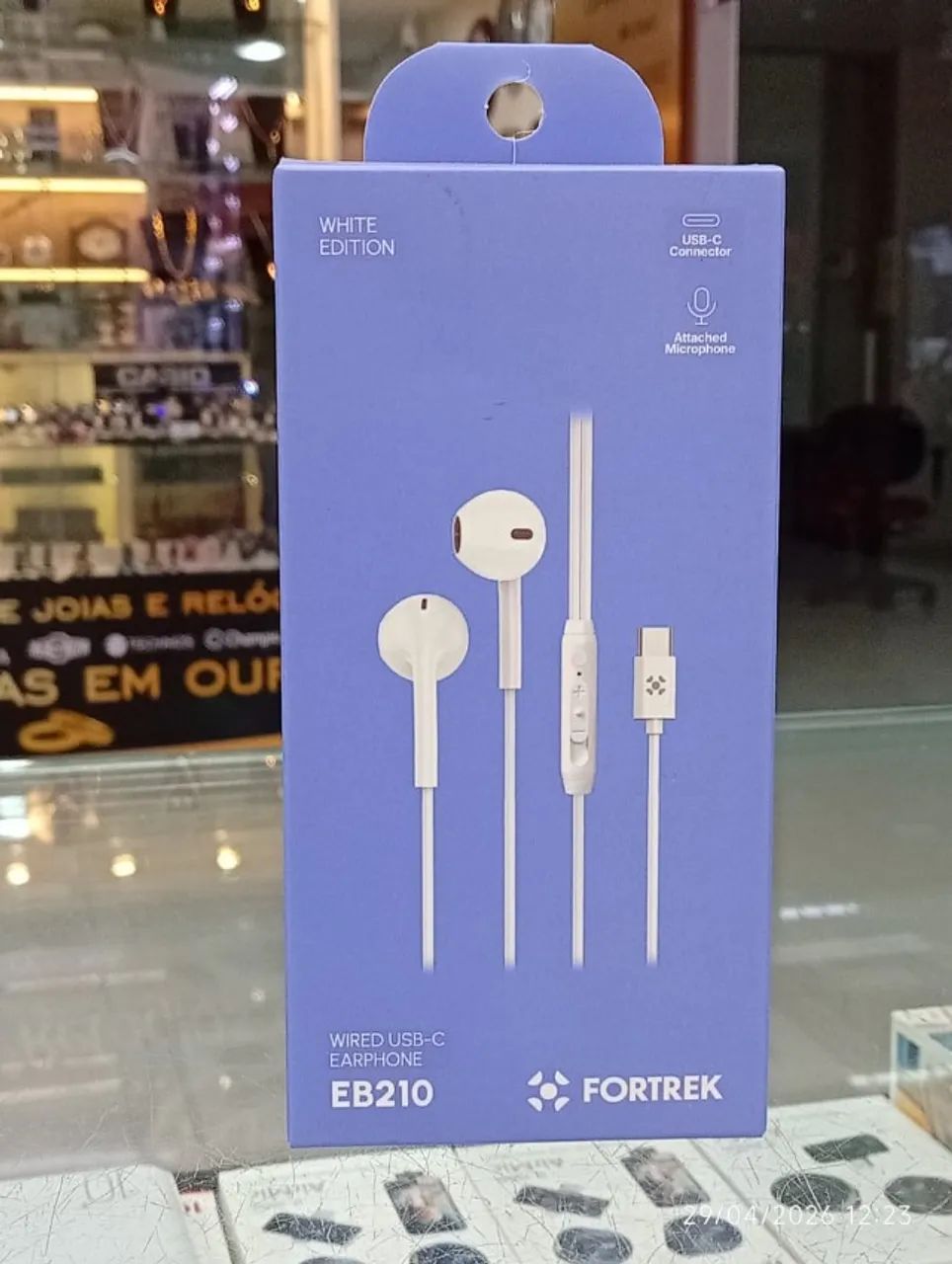 FONE DE OUVIDO COM FIO FORTREK TIPO-C  - PRETO