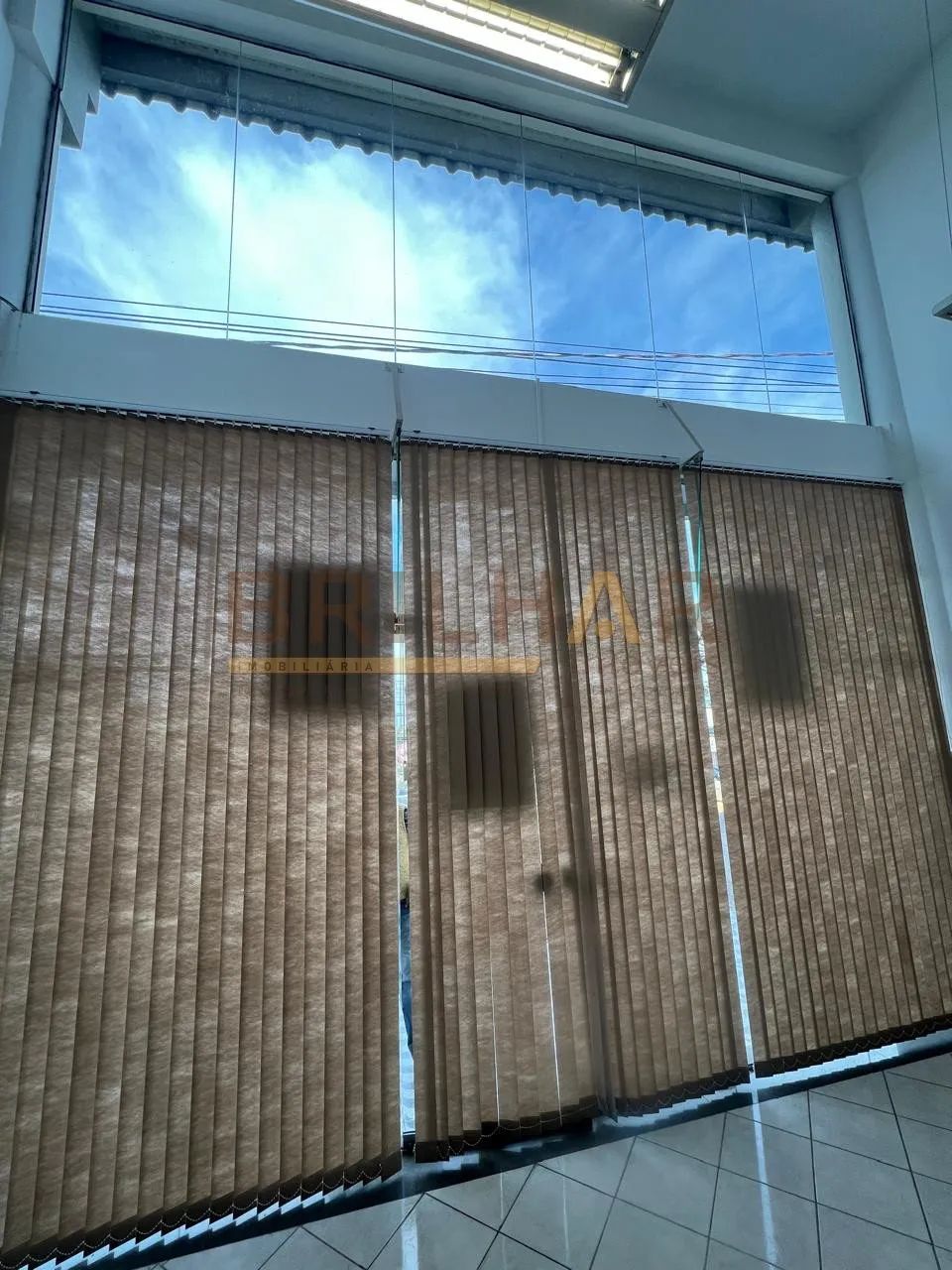 Sala comercial térrea comprar ou alugar bairro Ana rech - Foto 4
