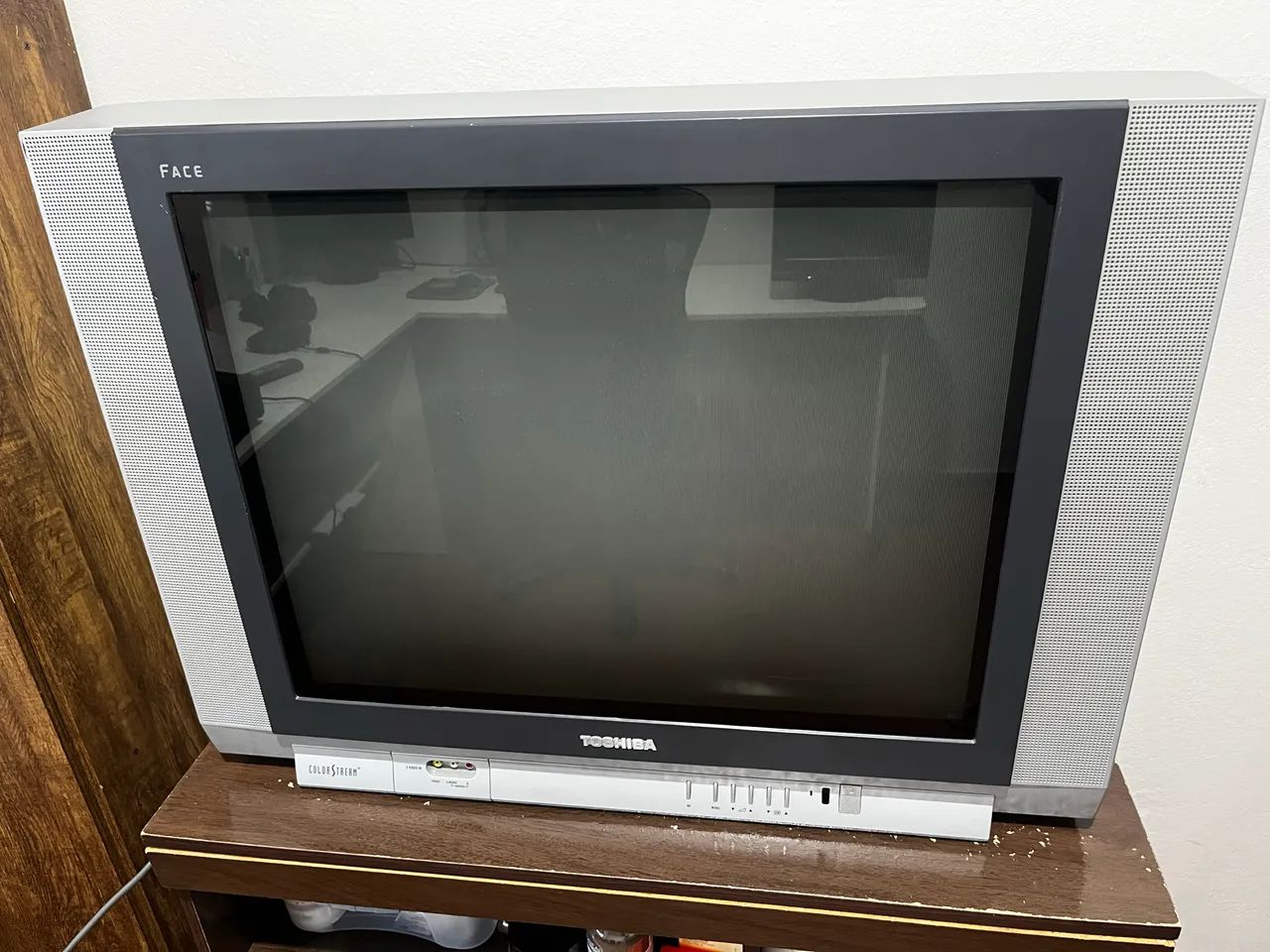 TV de tubo Toshiba Face 29 polegadas