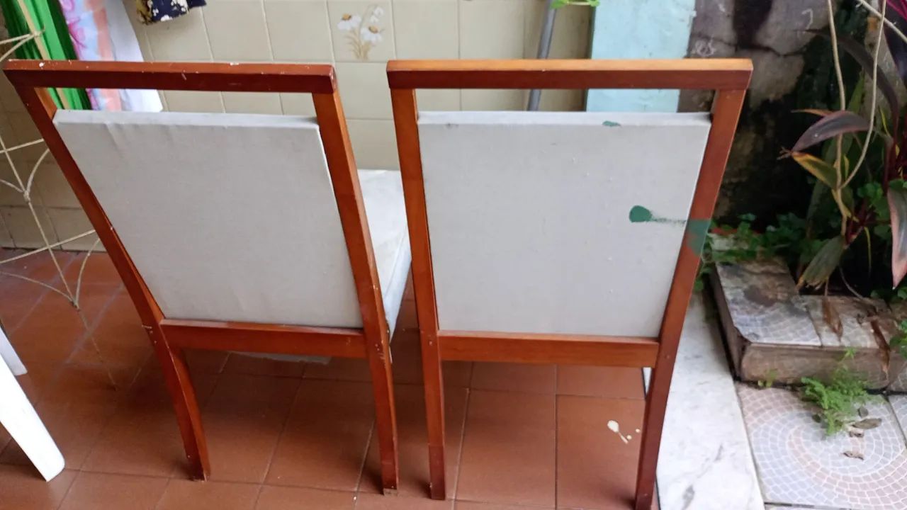 Vendo 2 cadeiras estofadas no estado - Foto 2