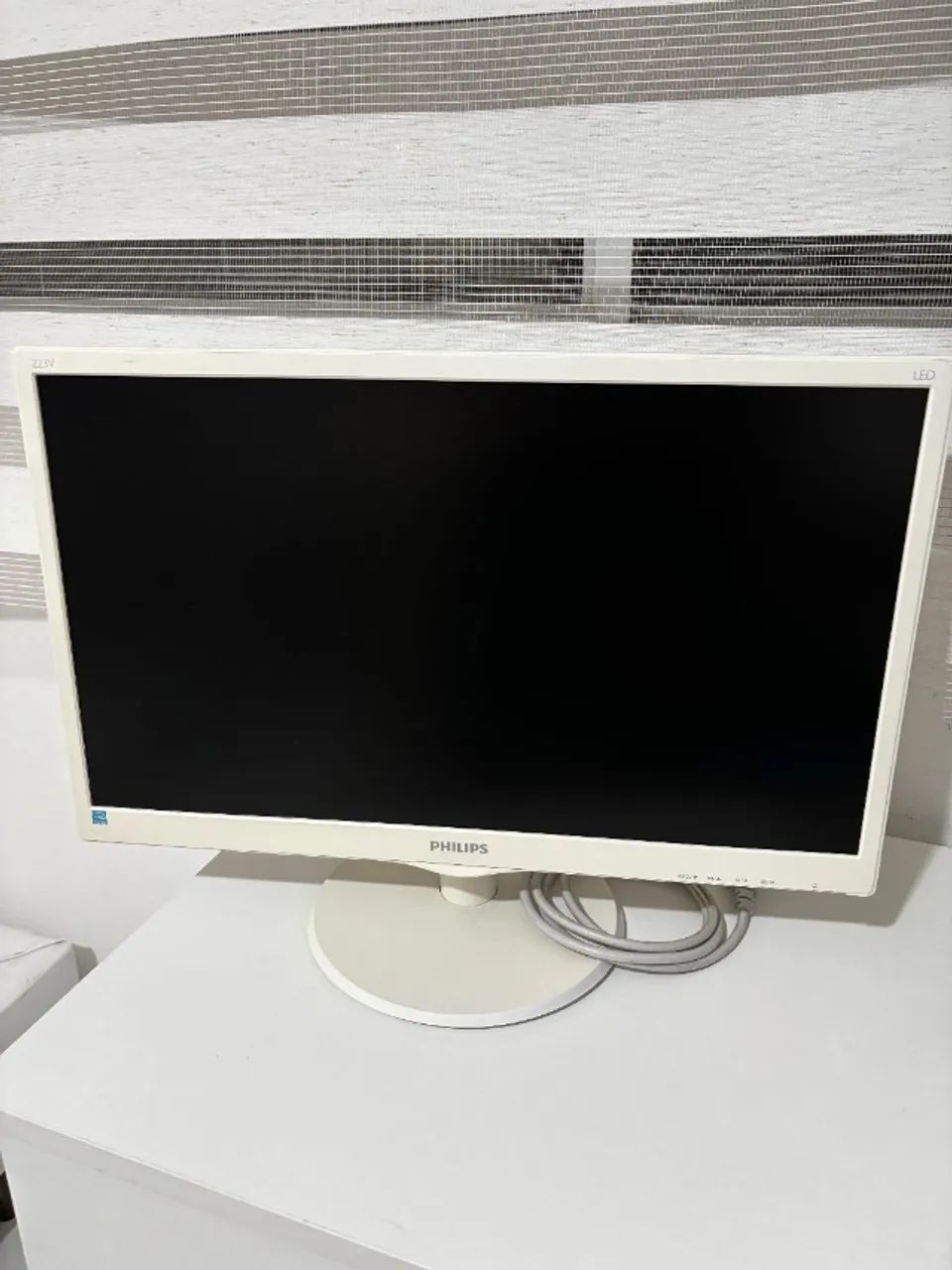 Monitor 24" LCD Philips Branco