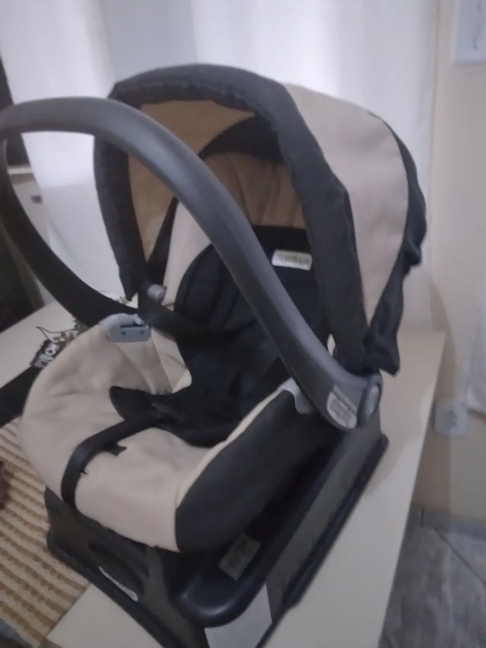 Bebê conforto com base Peg perego