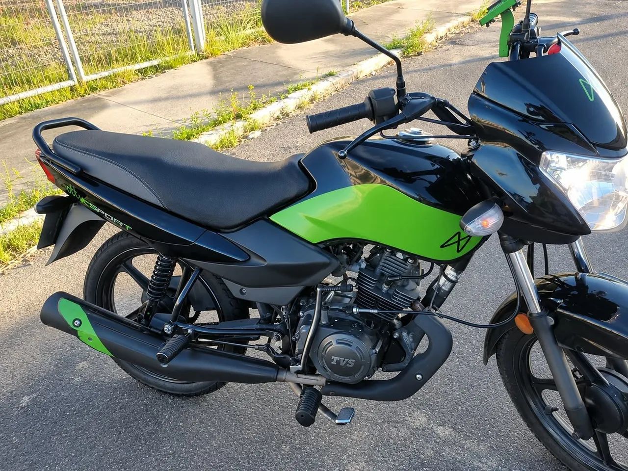 Vende-se moto mottu 