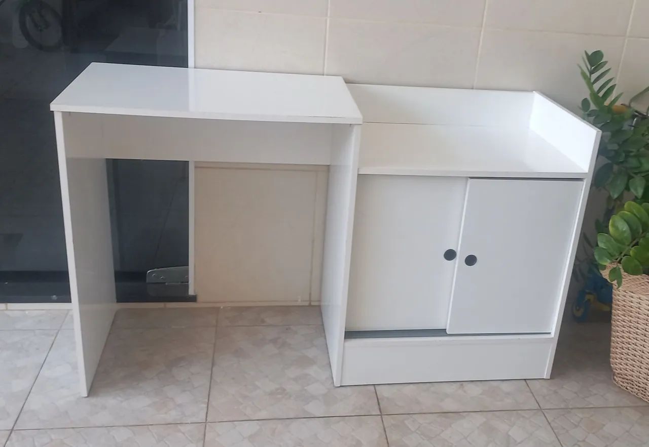 Mesa de computador para estudo