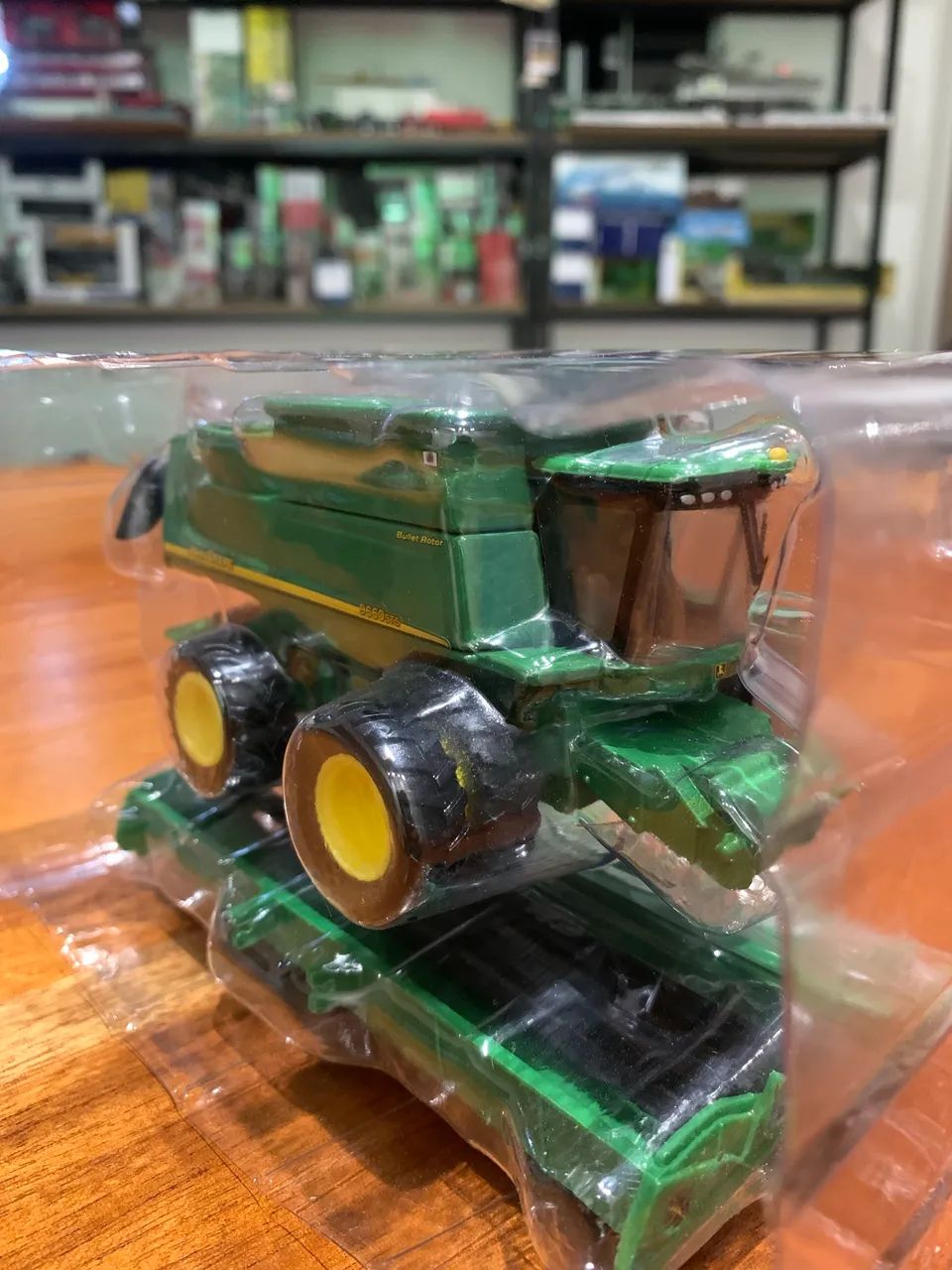 Miniatura colheitadeira John Deere 9660STS 1/64 - Foto 3