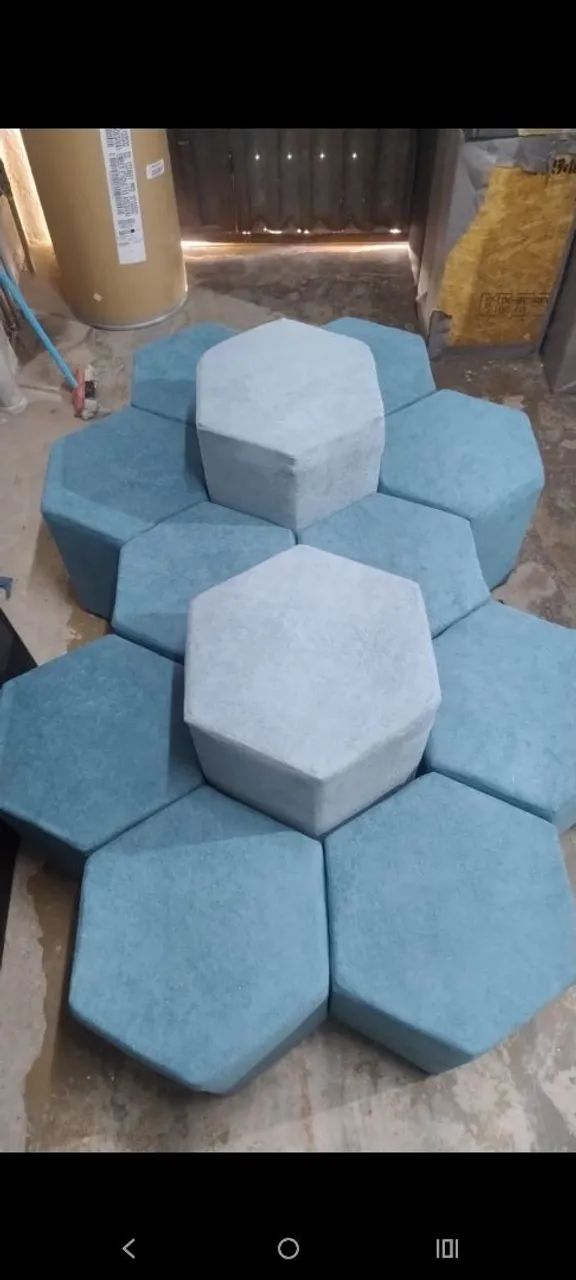Puffs sextavado 45 x 55 largura x 48 altura  - Foto 4