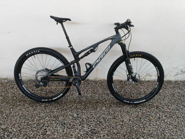 Bicicleeta Oggi Cattura Pro XT 19/L - Full Carbon