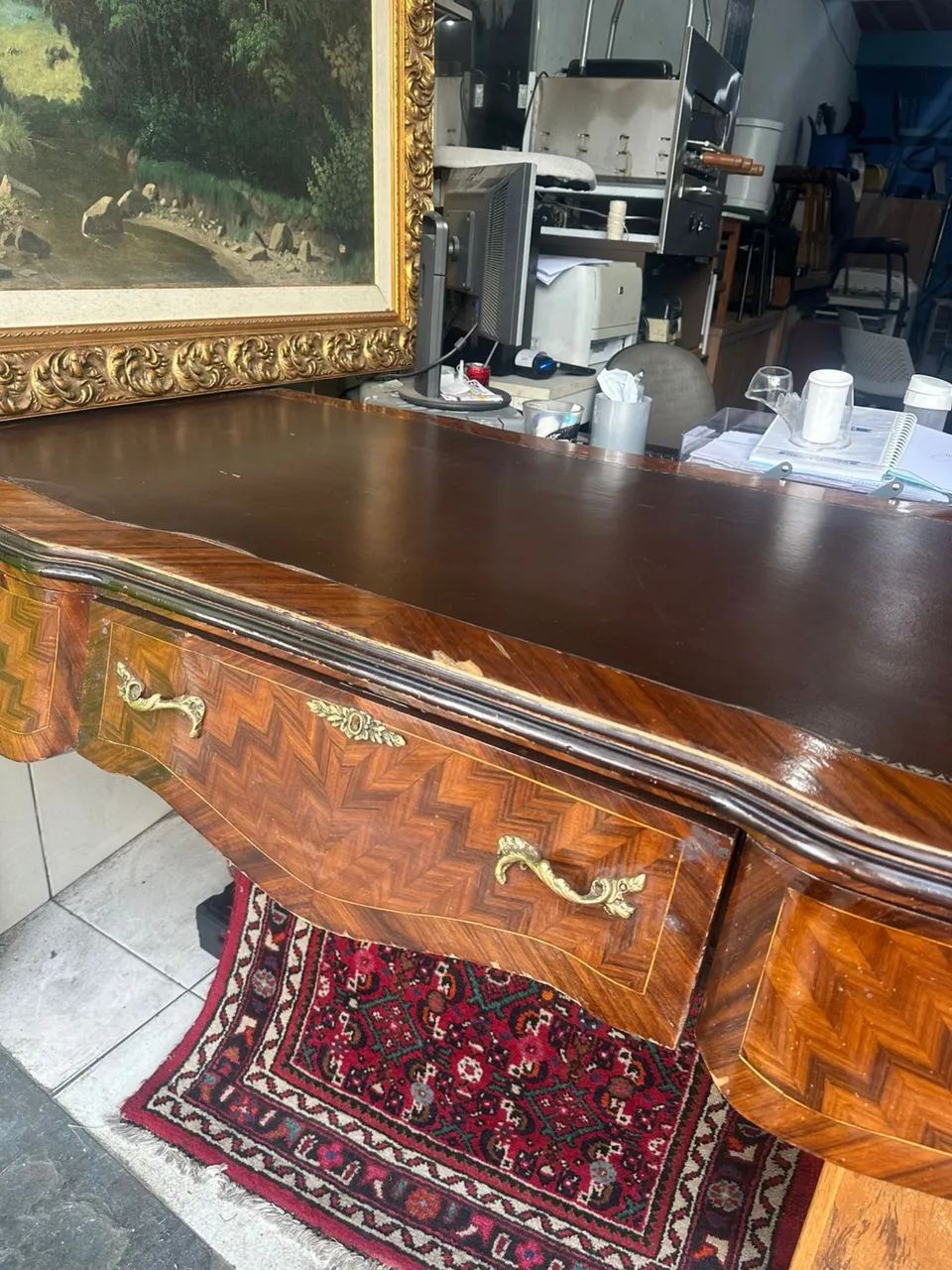 Mesa Antiga de Madeira Maciça - Foto 4