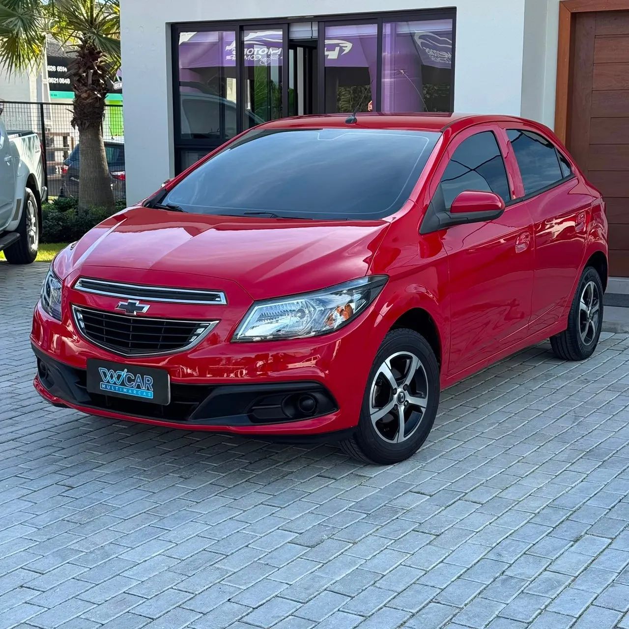 Chevrolet Onix Hatch LT 1.0 8V Flex Power Mec. 4P 2014