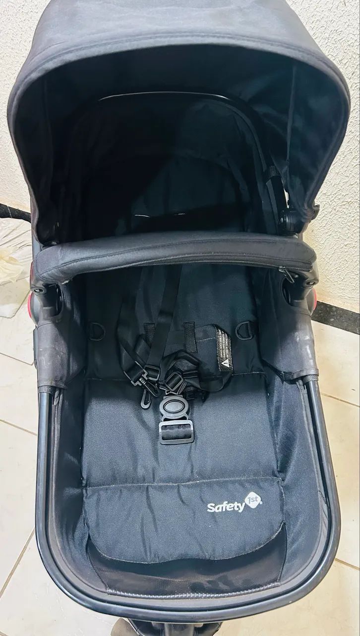 Carrinho de bebê  e bebê conforto  - Foto 2