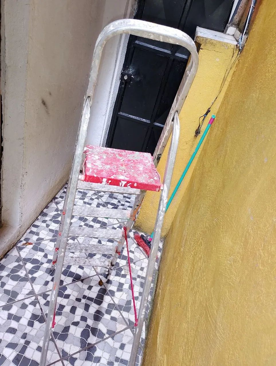 Escada de alumínio  - Foto 3