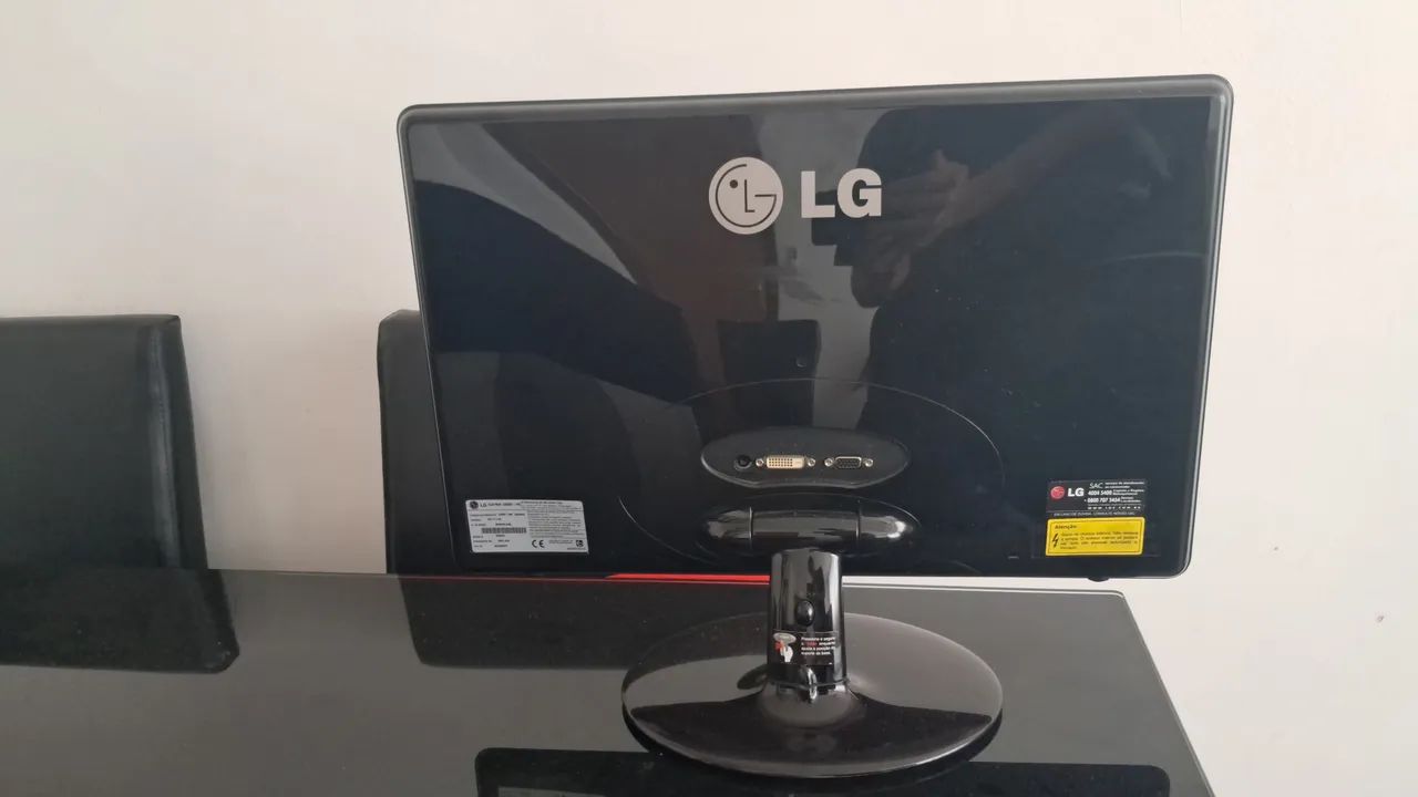 Monitor LG 22