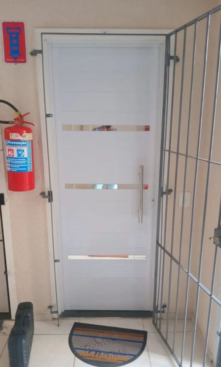Serralharia e vidraçaria  - Foto 2