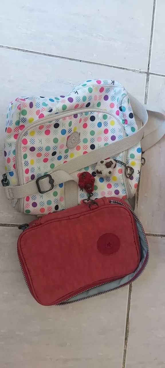 Mochila kipling rosa + estojo + lancheira produtos originais.  - Foto 6