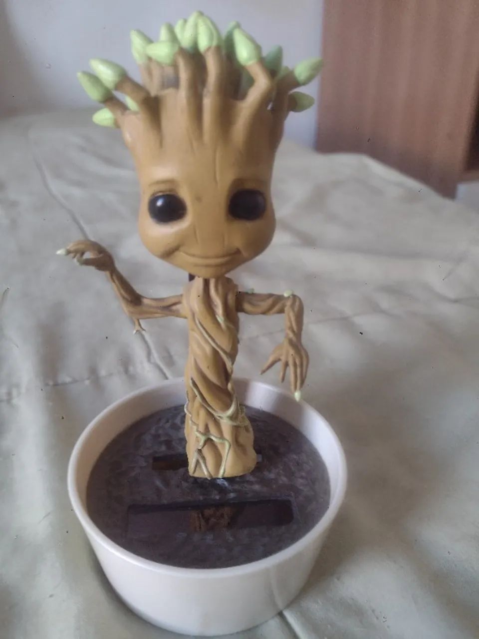 Groot Marvel solar