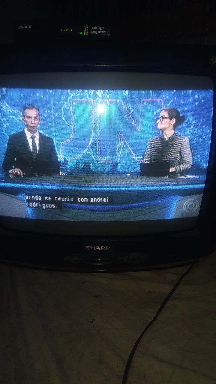 TV de tubo 20 SHARP com conversor  - Foto 2